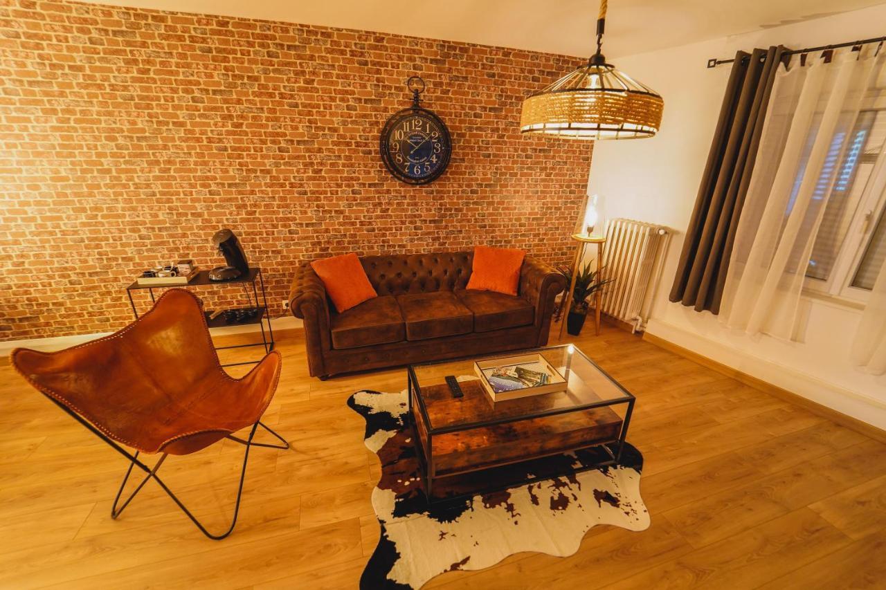 The Vintage Apartment Au Coeur De La Ville De Rimbaud Charleville-Mézières エクステリア 写真