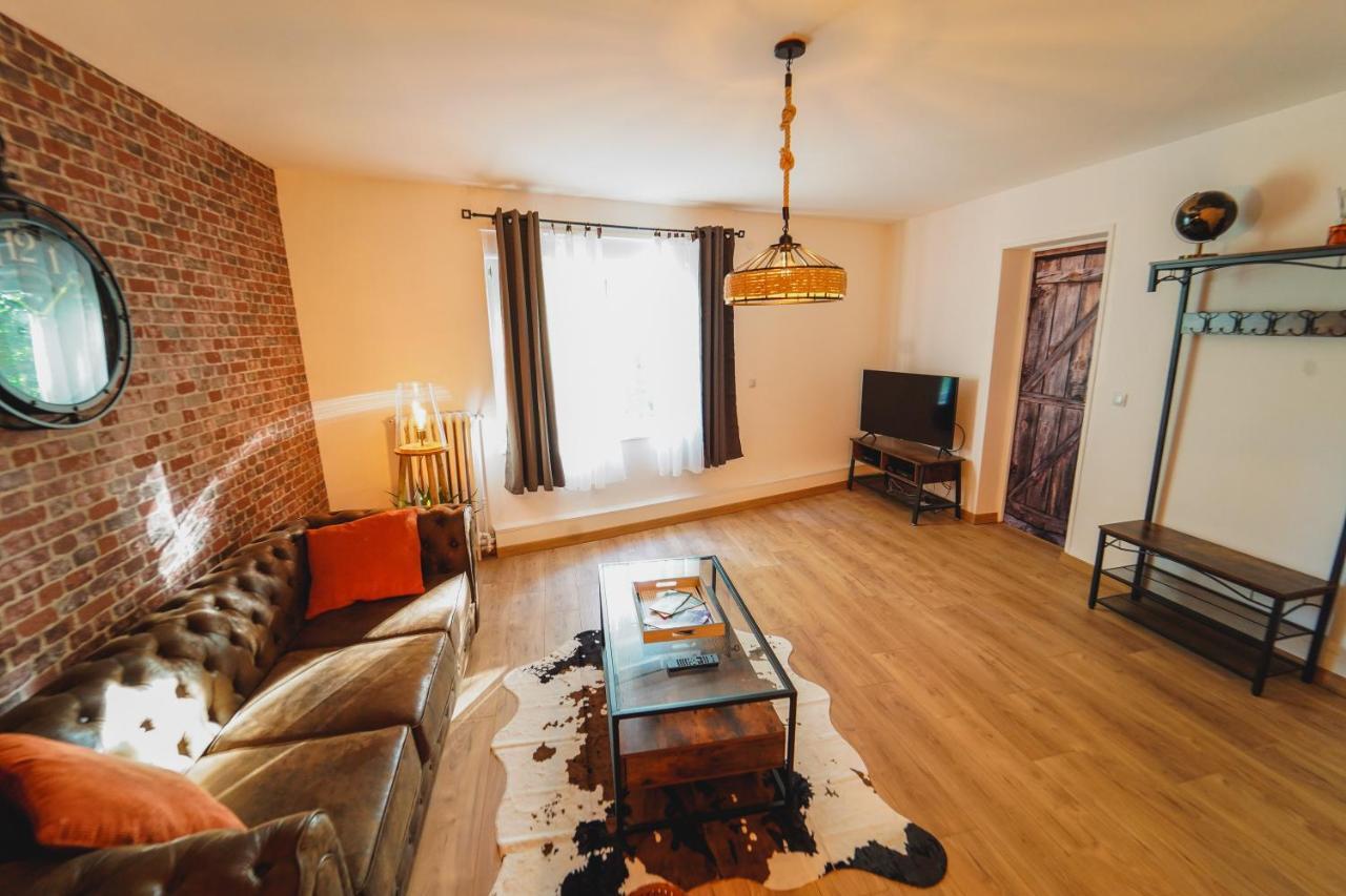 The Vintage Apartment Au Coeur De La Ville De Rimbaud Charleville-Mézières エクステリア 写真